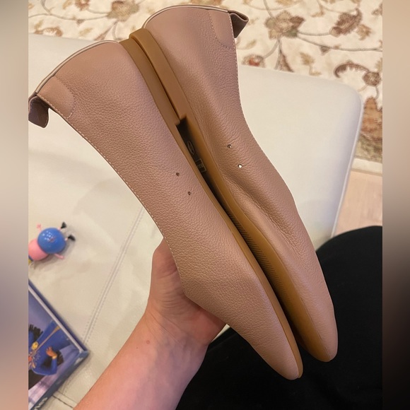 Everlane Flats - Picture 10 of 11
